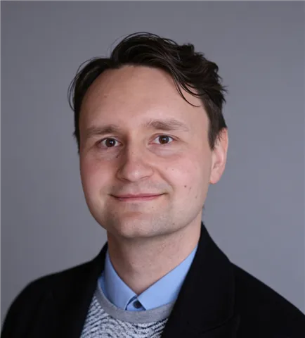 Adam Mrozek
